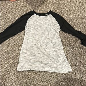Black and Gray Long Sleeve Raglan Shirt size small
